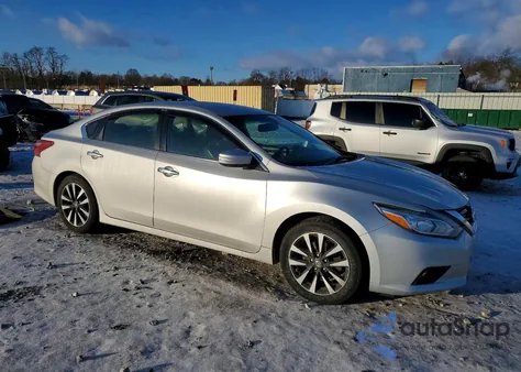 2018 Nissan Altima 2.5 z USA, uszkodzony, nr VIN 1N4AL3AP6JC190336